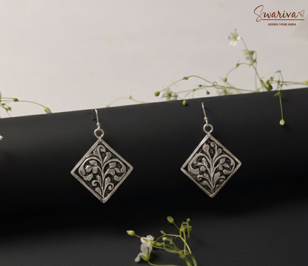 Silver Chitai Chatur Floral Earrings
