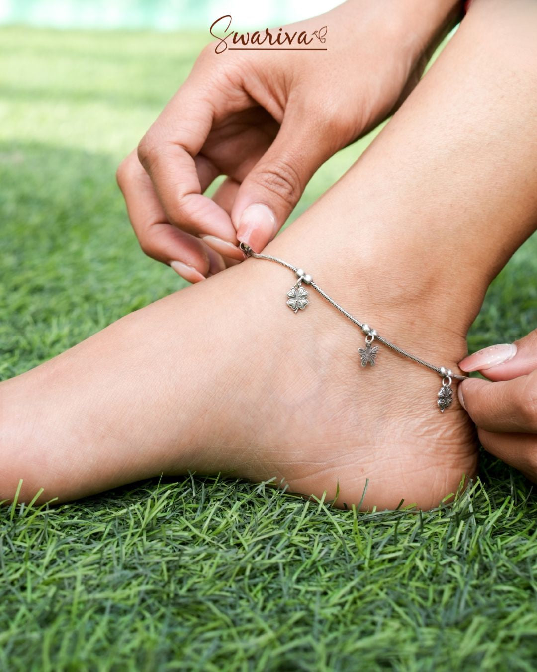 Silver Floral Flutter Anklet