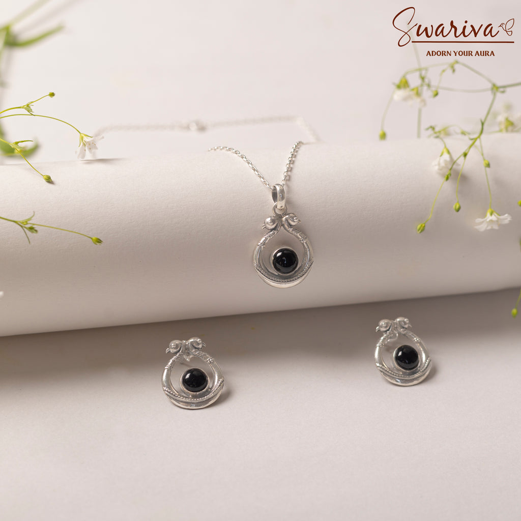 Silver Moonveil Necklace Set