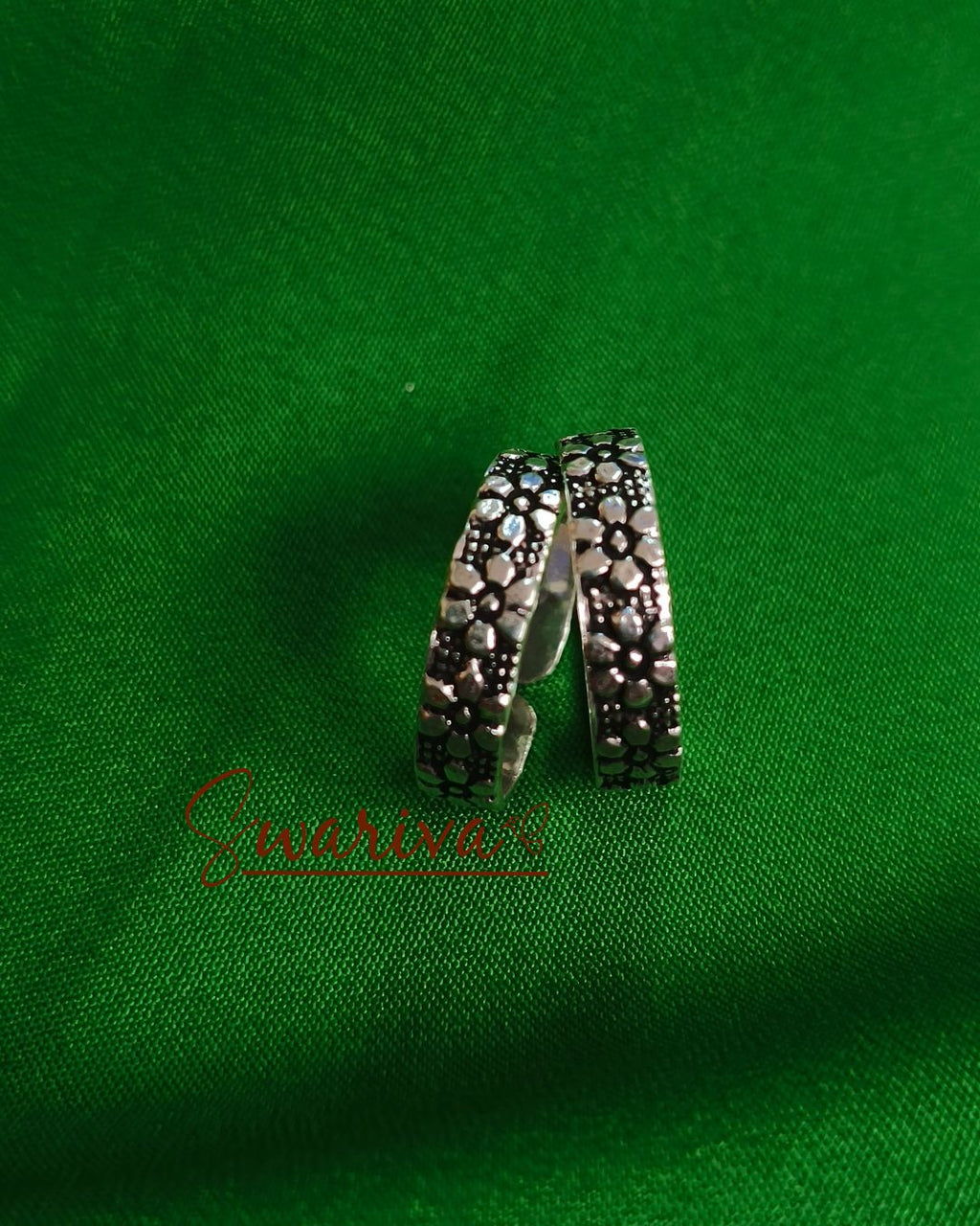 Floral Charm Toe Ring