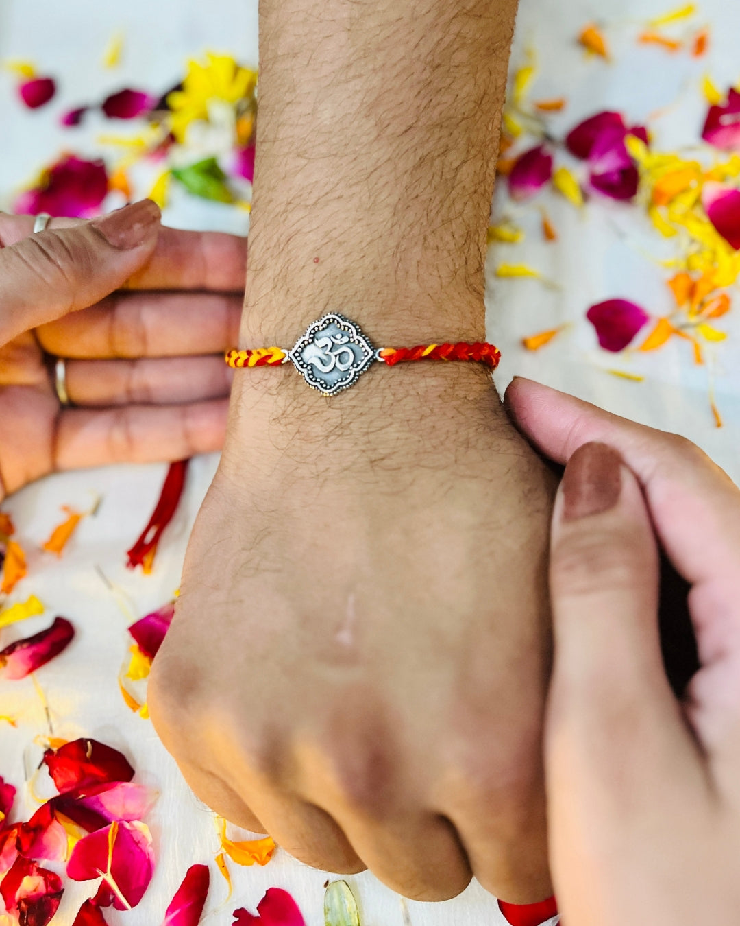 Om Rakhi